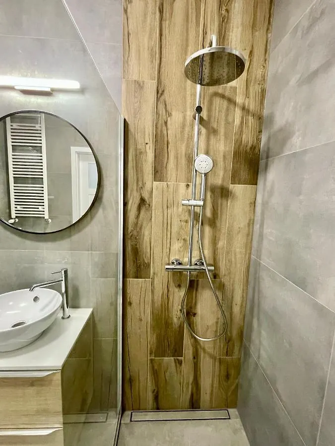 Modern Green Apartment Cracovie